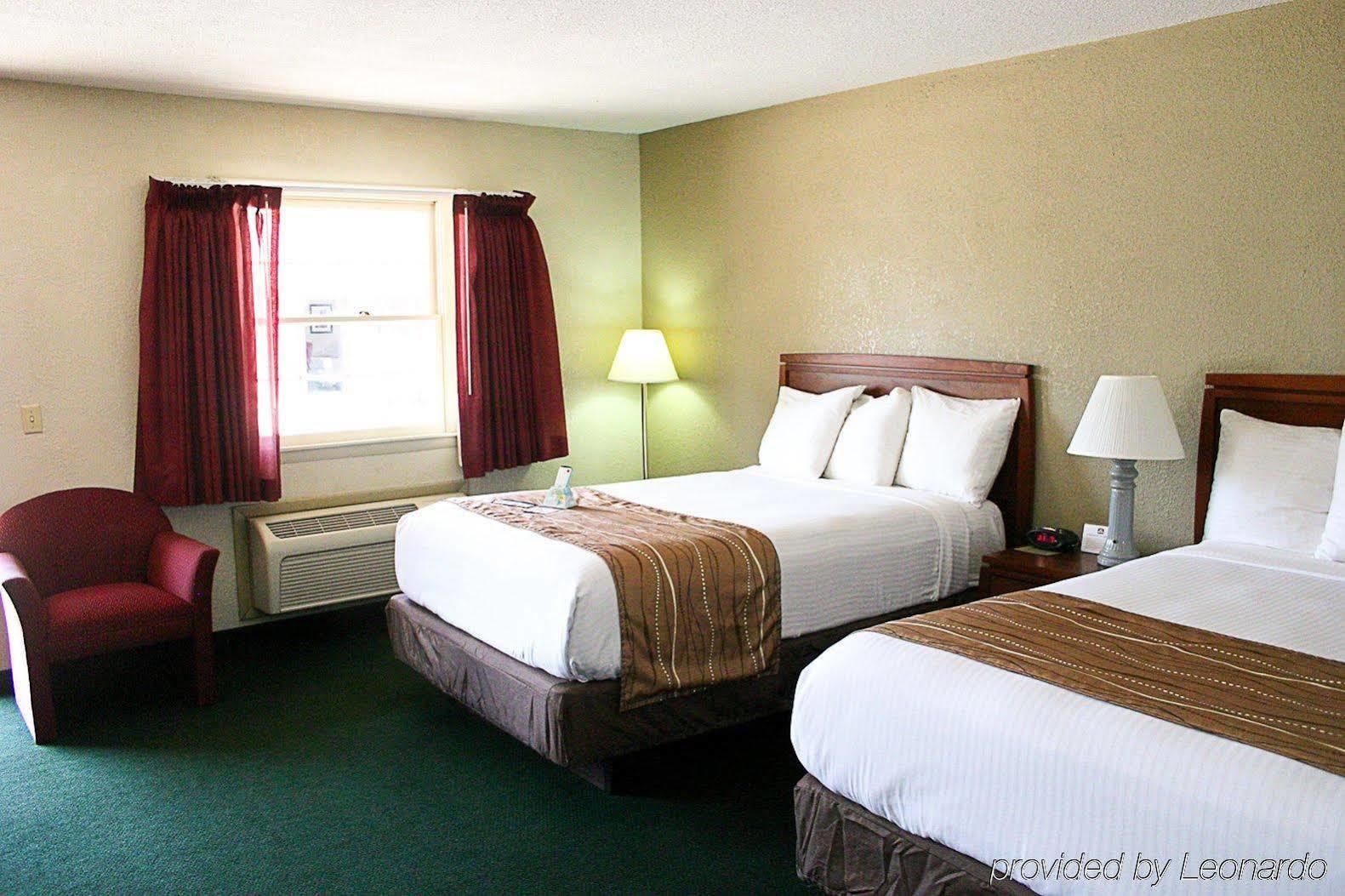 Best Western Hospitality House Емпорія Номер фото