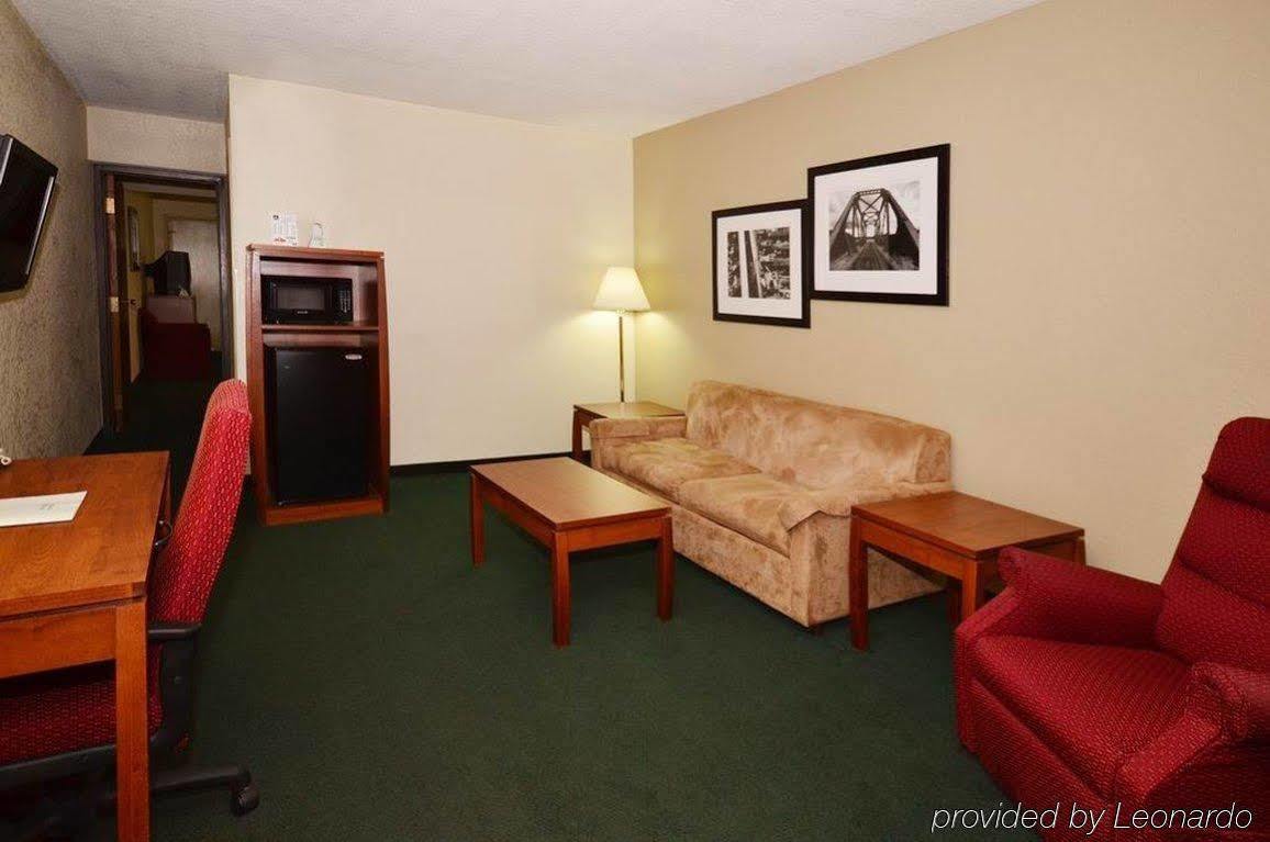 Best Western Hospitality House Емпорія Номер фото